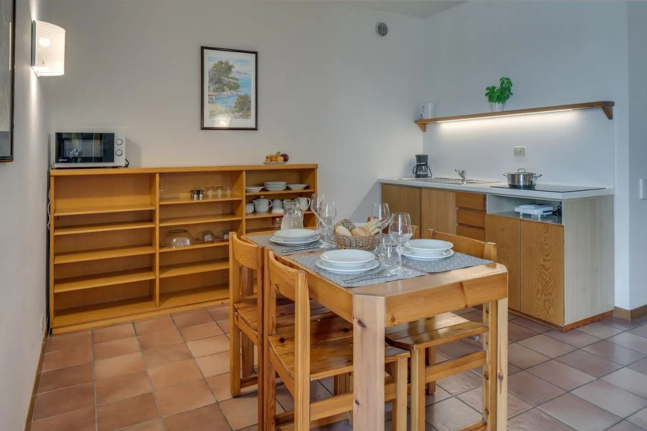 Appartamenti San Carlo Costermano 0*,